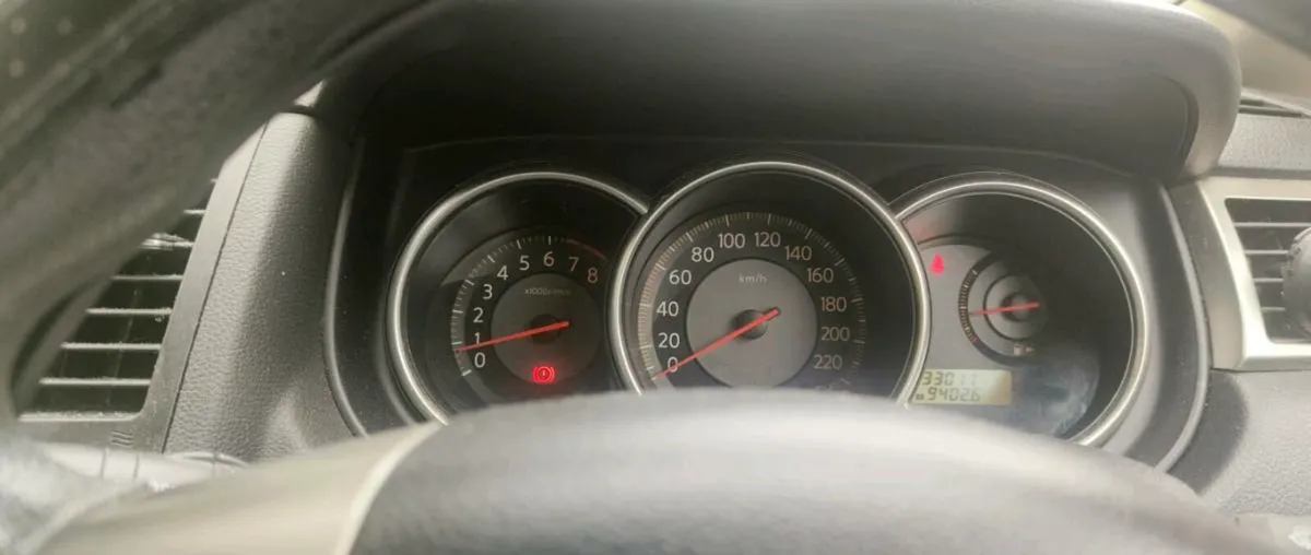 2008 Nissan TIIDA AUTOMATIC - Image 4