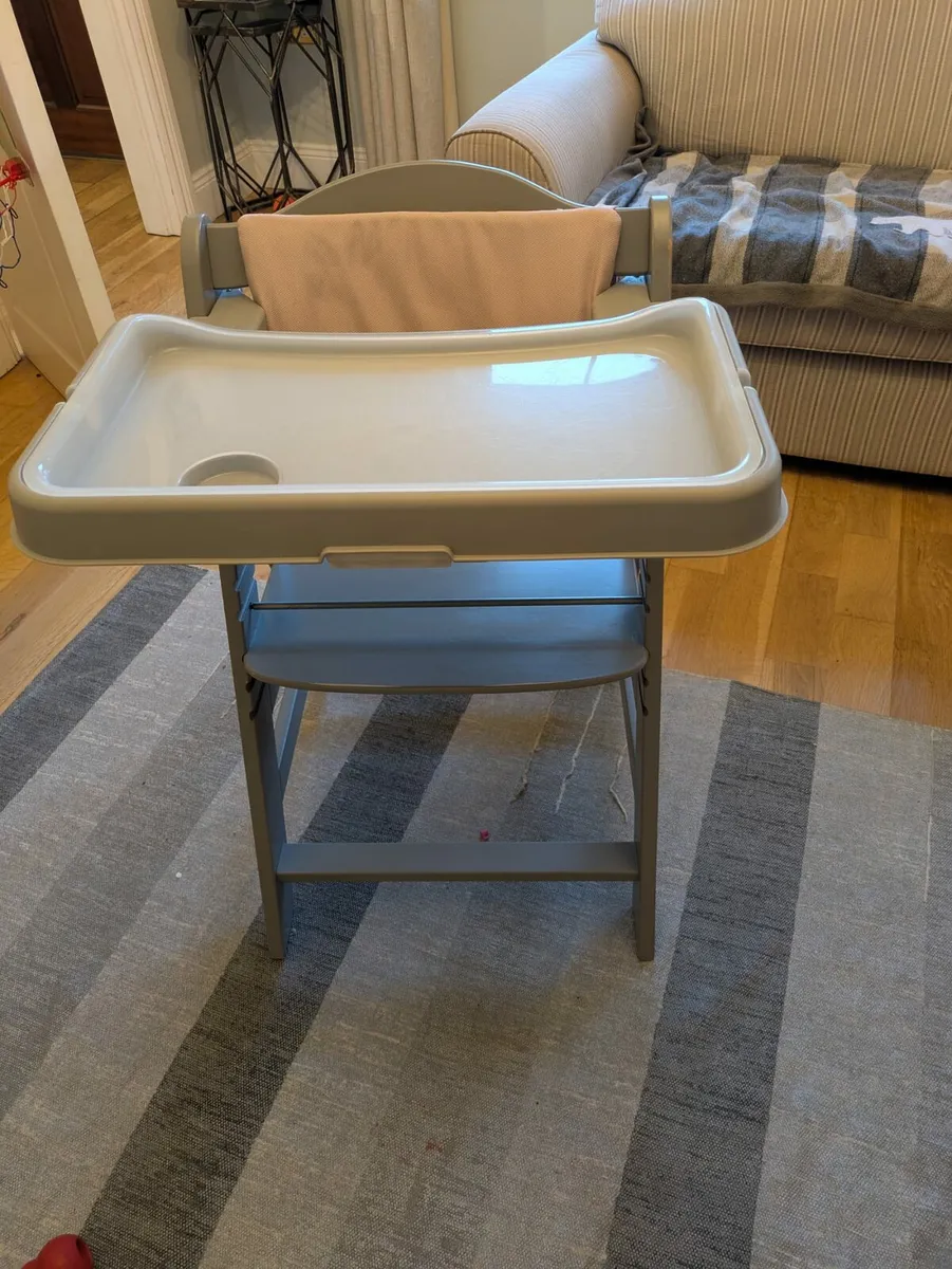 Hauck Highchair  with tray and seat pad - Image 1