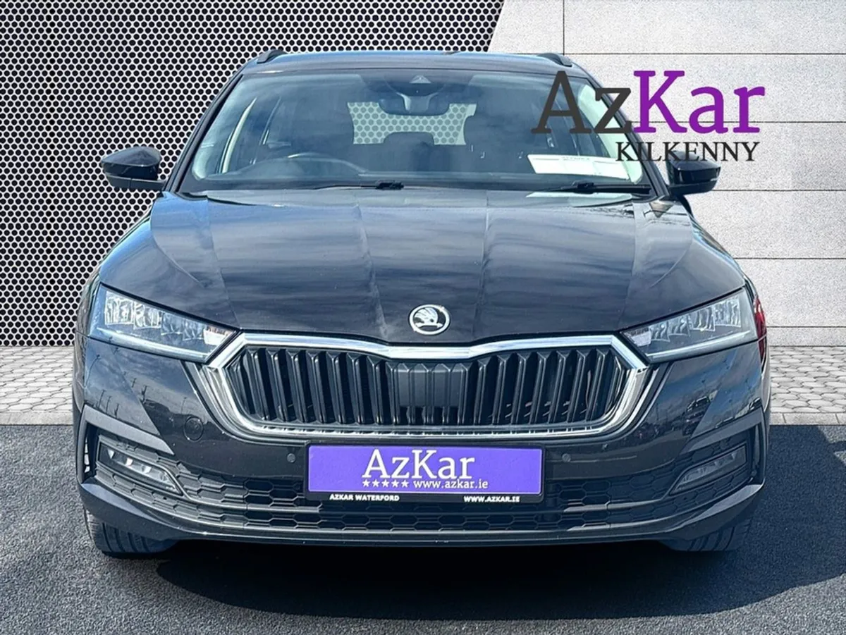 Skoda Octavia 2021 SE Tech 1.4 TSI IV Phev 200BHP - Image 2