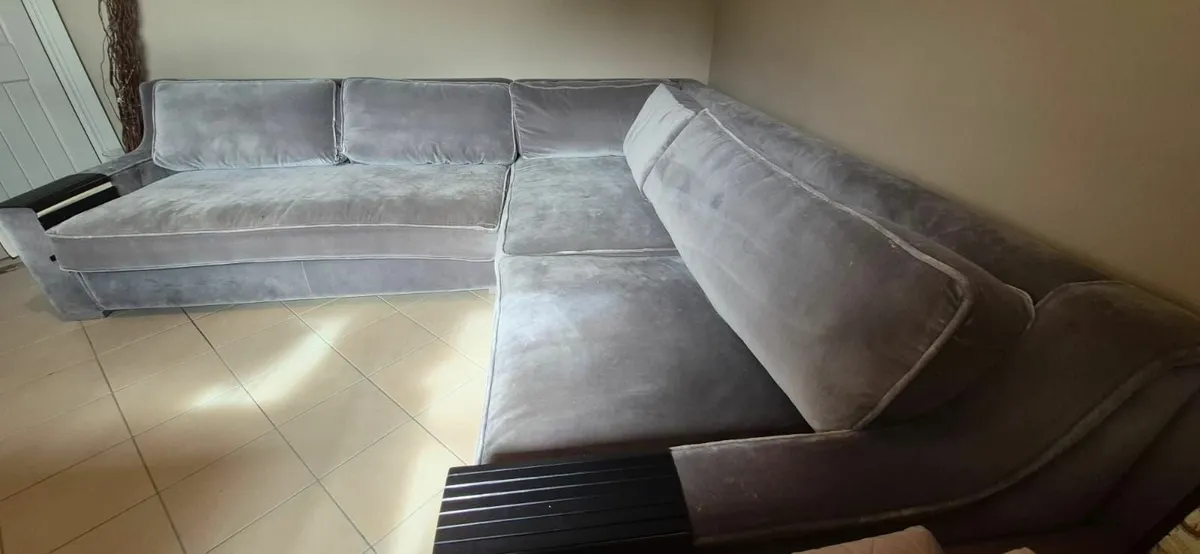 Charcoal velvet deep seated corner Sofa 1 year old - Image 3