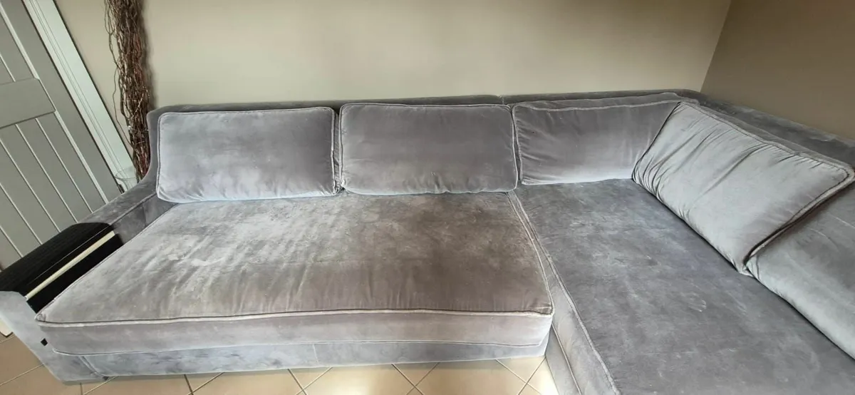 Charcoal velvet deep seated corner Sofa 1 year old - Image 4