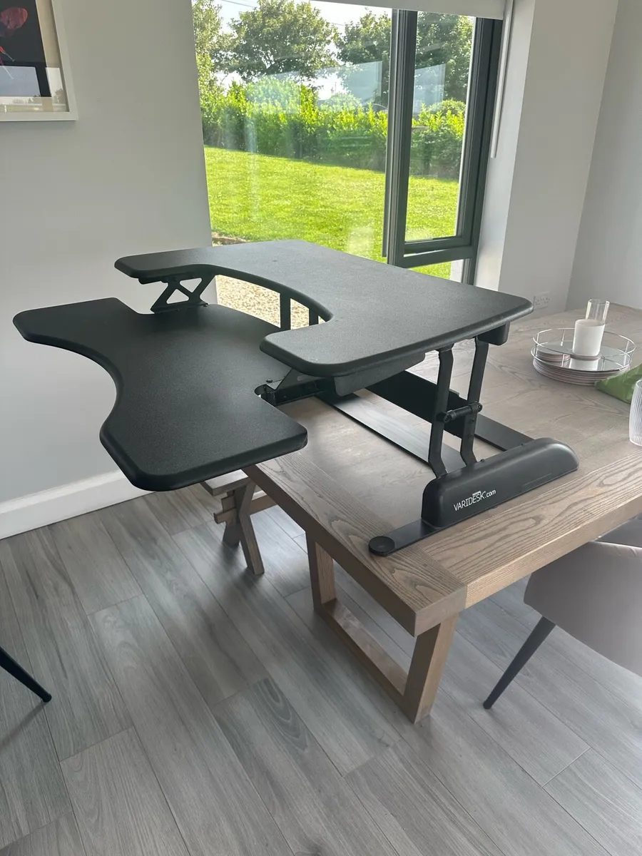Sit/standing riser desk - Image 1
