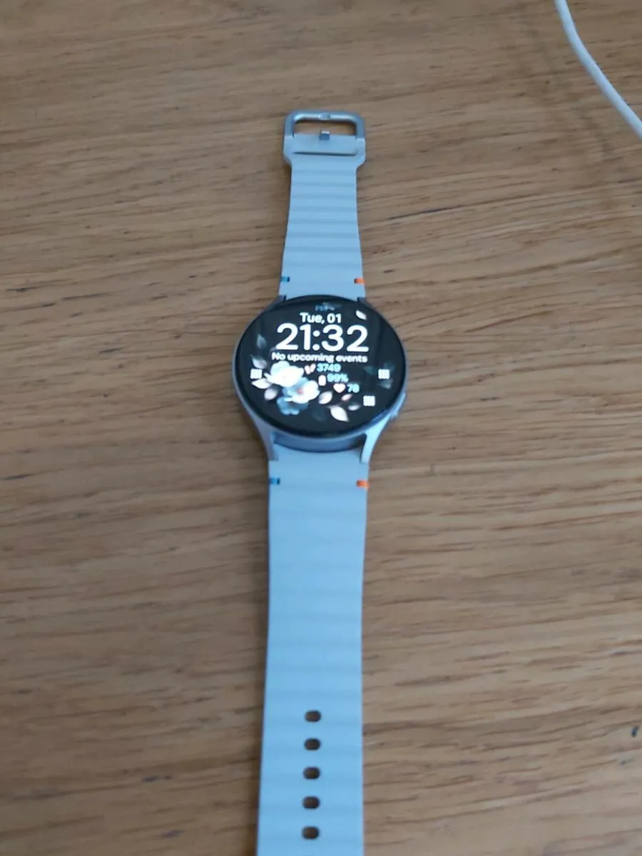 Samsung A16 5g phone sim free and Samsung watch 7 - Image 1