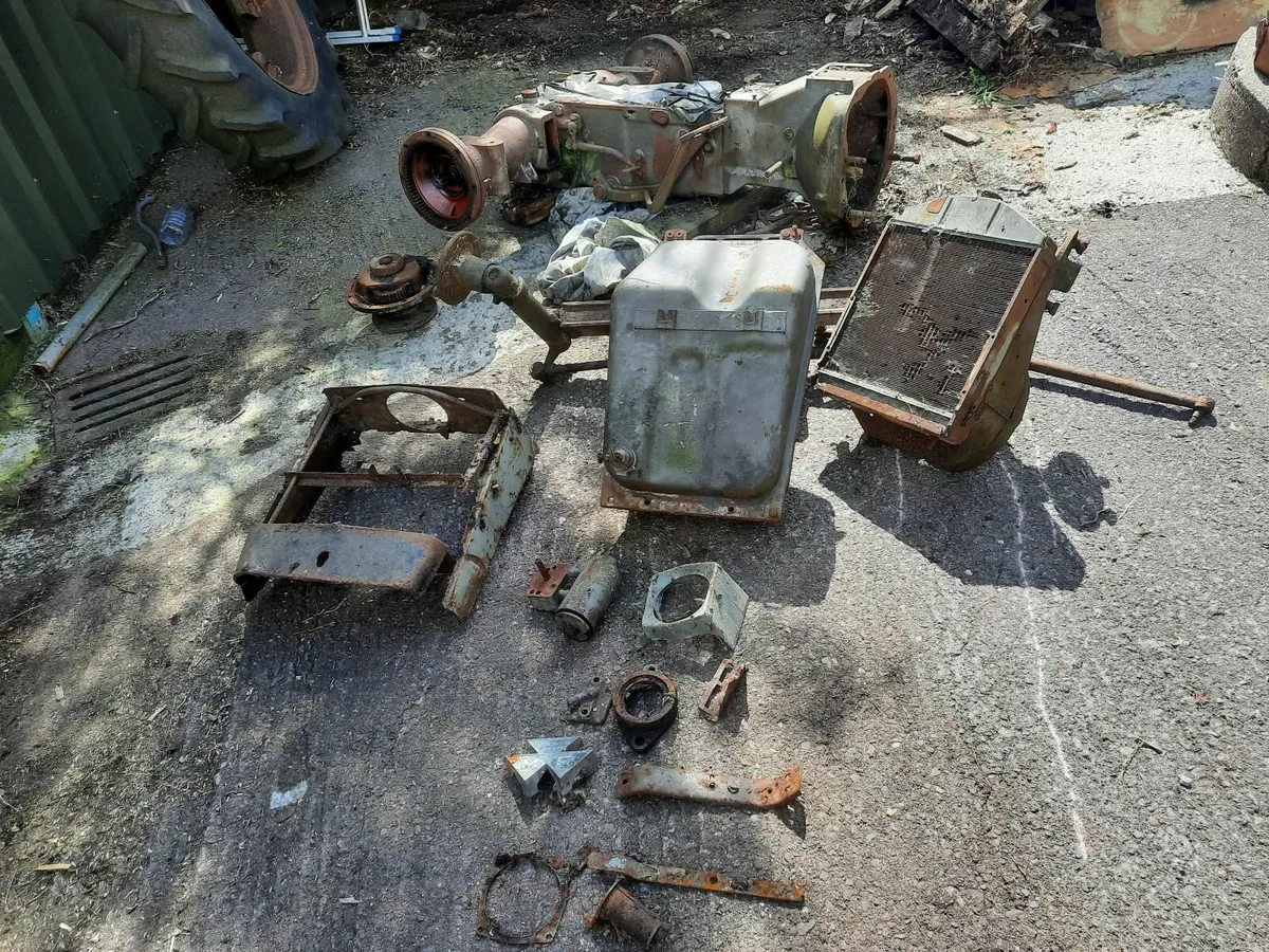 Tractor parts - Image 4