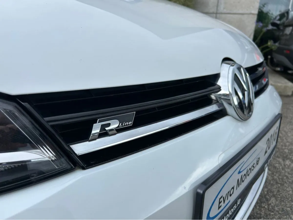 Volkswagen Golf Estate R-line Automatic 1.4 Petro - Image 3