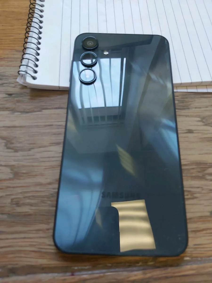 Samsung A16 5g phone sim free and Samsung watch 7 - Image 3