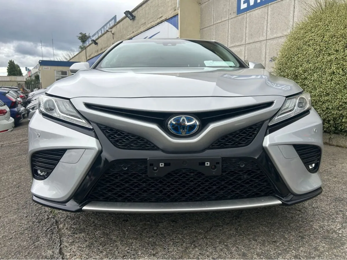 Toyota Camry WS Automatic Hybrid 2.5 Petrol //hig - Image 2