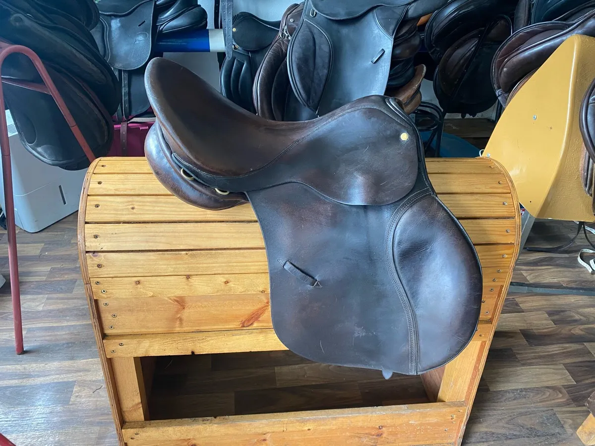 17” Charles mountford brown Leather saddle - Image 3