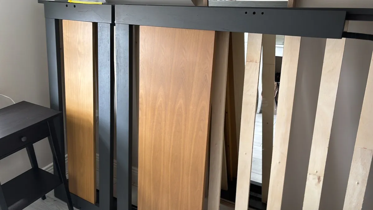 4ft wooden bed frame with matching locker - Image 3