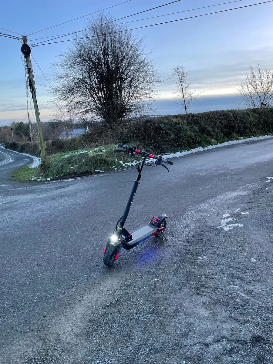 Kukirin m4 pro Electric scooter - Image 1