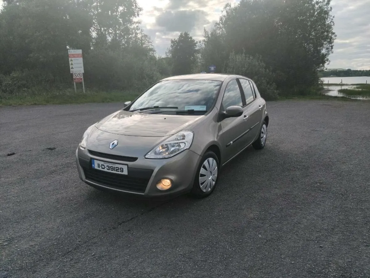 🚘🚘2011 Renault Clio🚘🚘 - Image 4