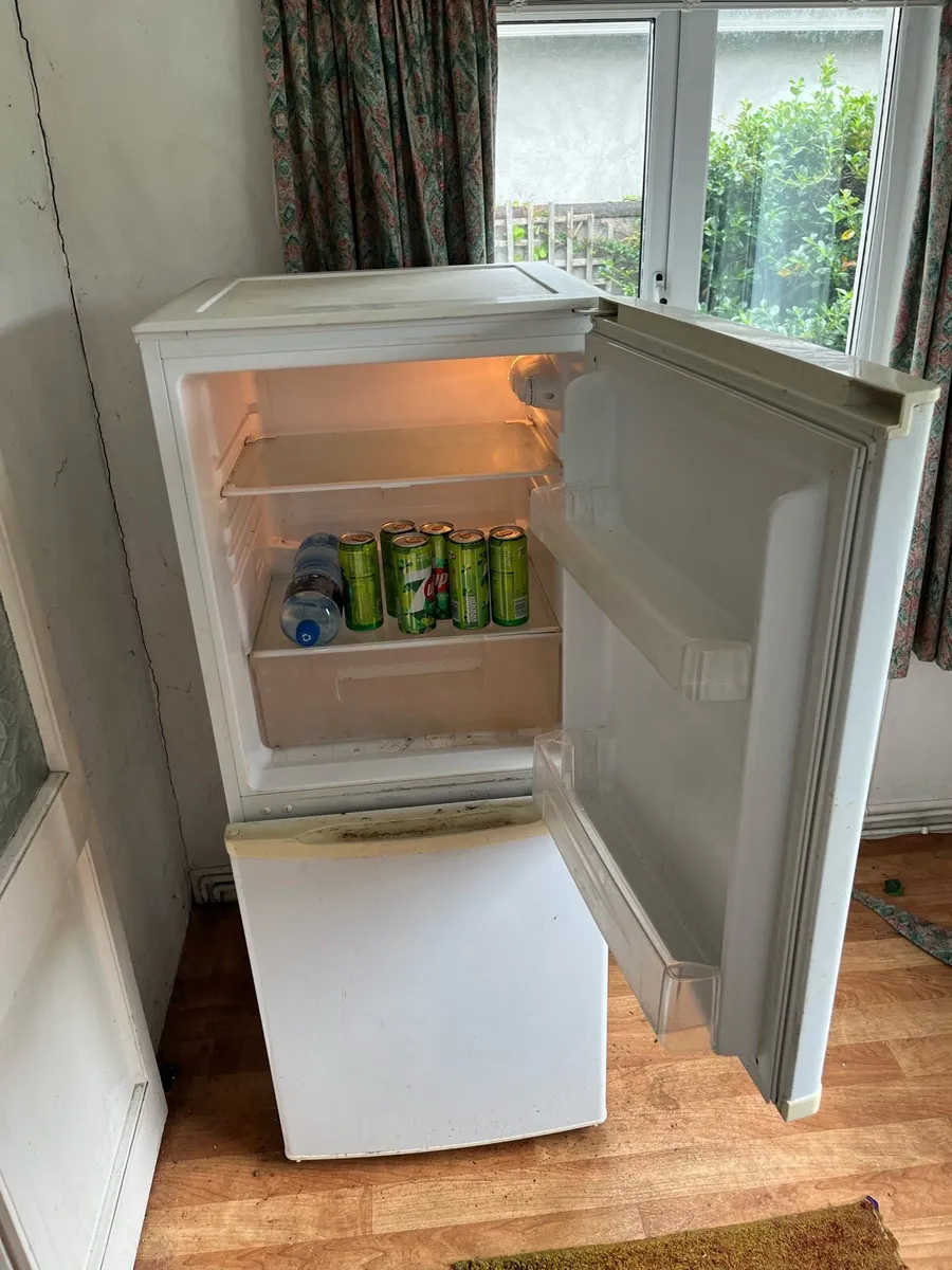 Fridge freezer - Image 2