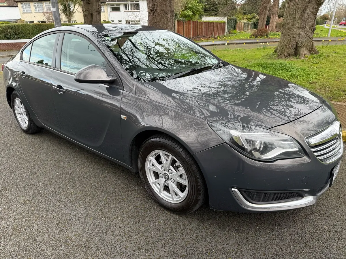 2014 Opel insignia - Image 1