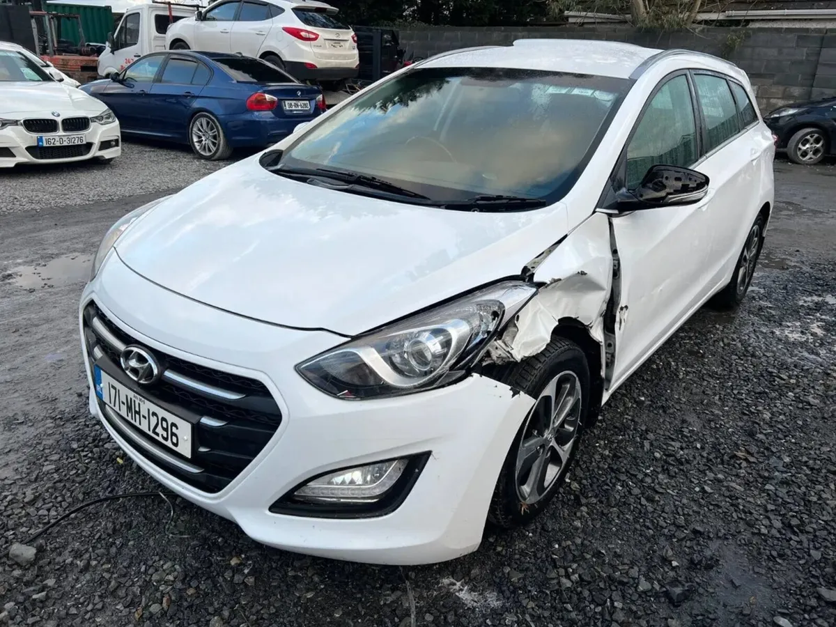 2017 Hyundai I30 1.6 Diesel Driving - Image 4