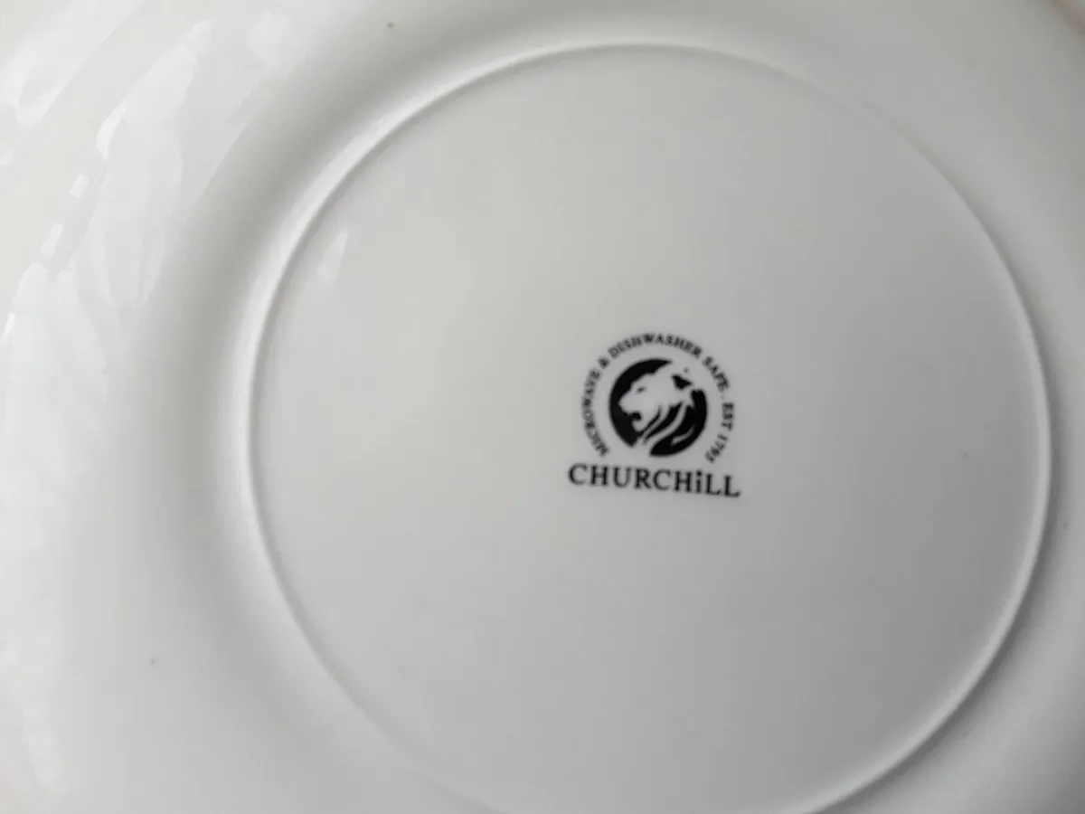 Lovely collectible plate with bracket - Image 2