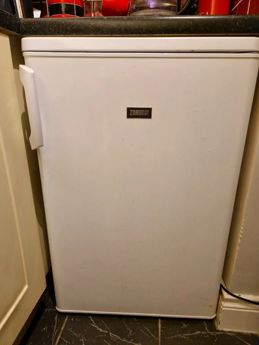 Under the counter Fridge - Image 1