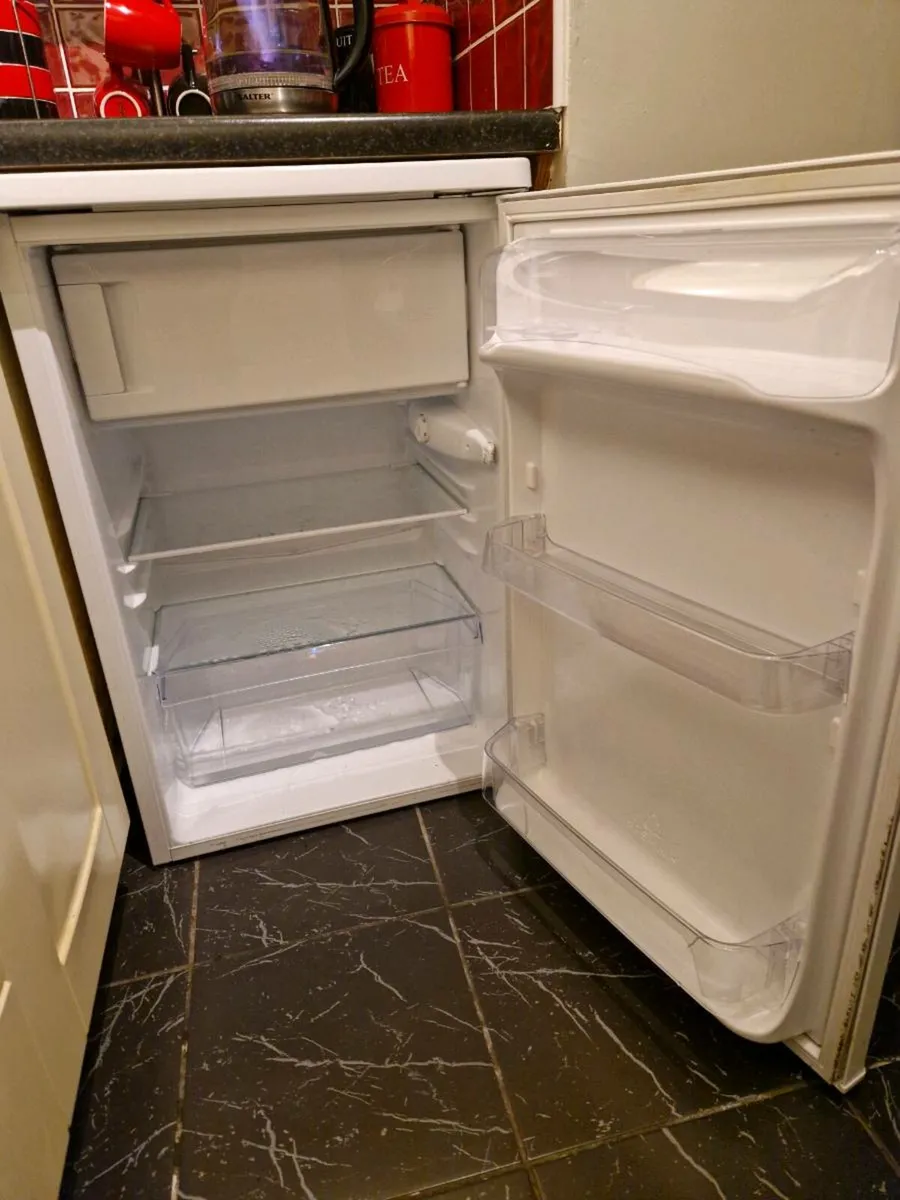Under the counter Fridge - Image 2