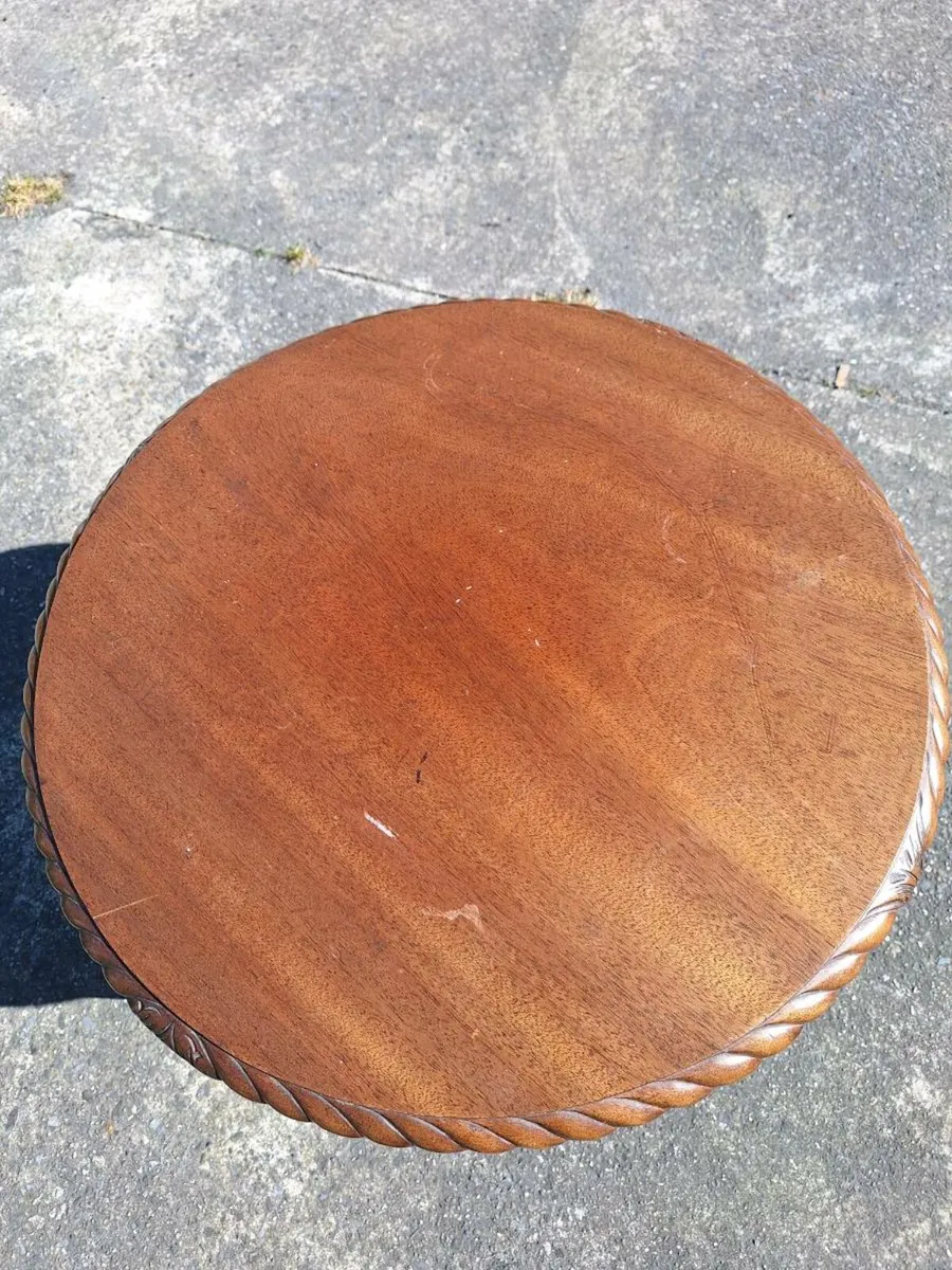 Vintage circular side table - Image 3