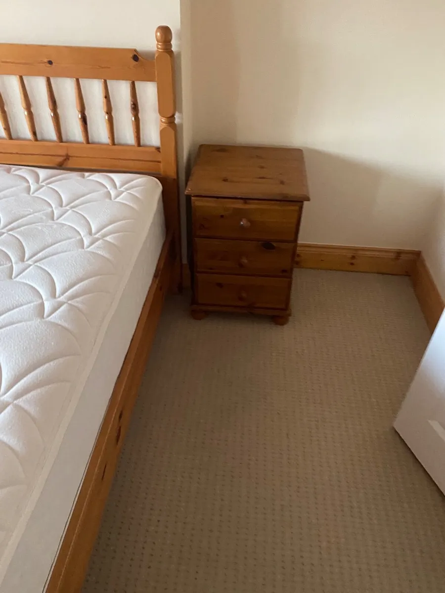 Beds - Image 2