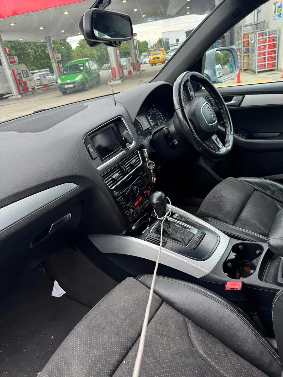 Car - Image 4