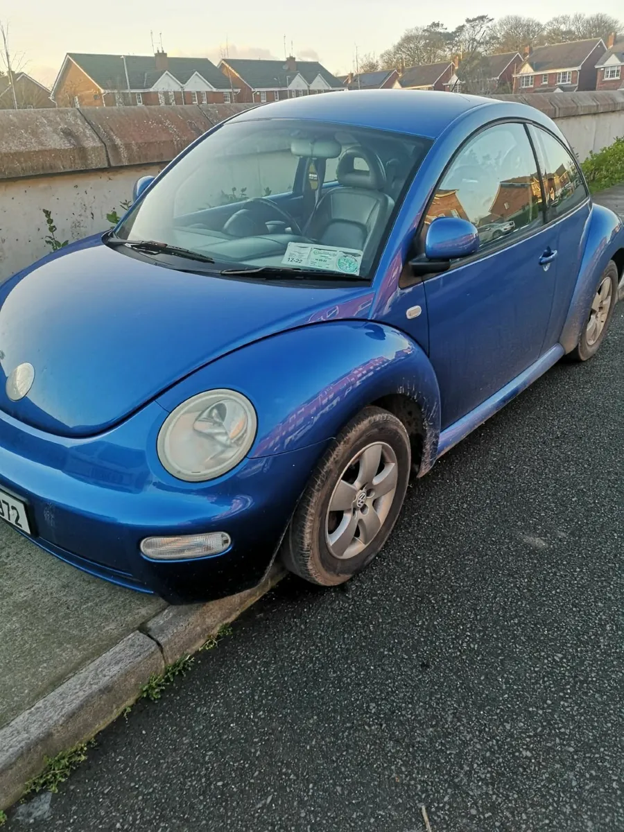Volkswagen Beetle 2002 - Image 1