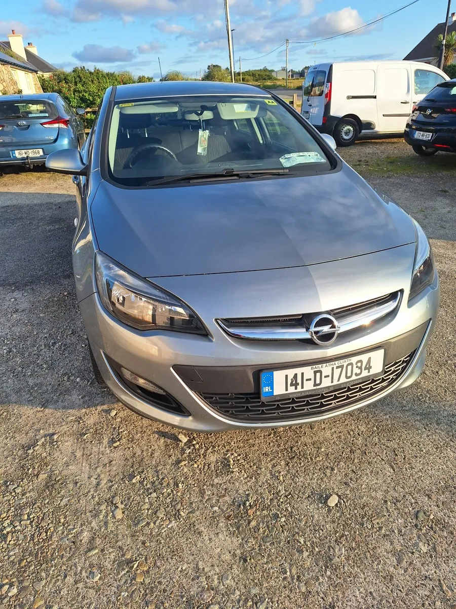 Opel Astra 2014 - Image 3