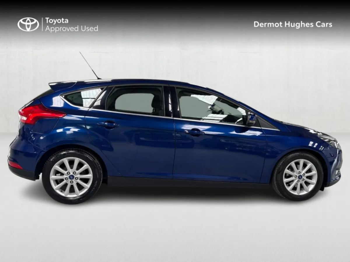 Ford Focus 1.0 ECOBOOST TITANIUM 12 125PS 5DR T - Image 3
