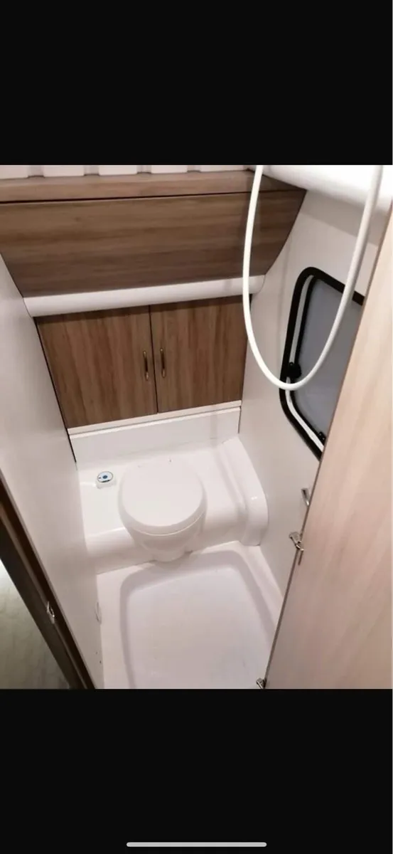 Caravan - Image 4