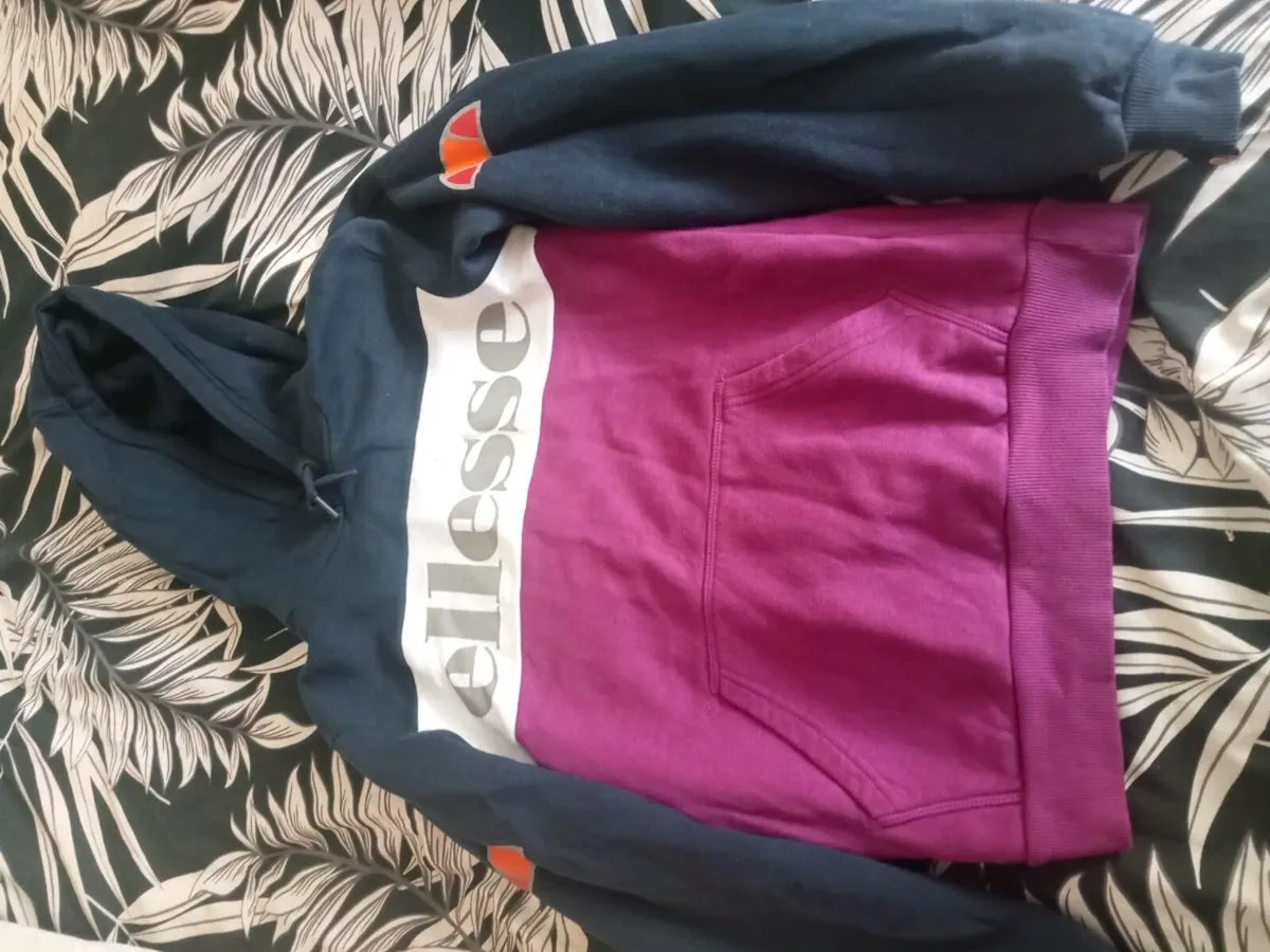 Ladies tracksuits fila and elesse size 8 - Image 3