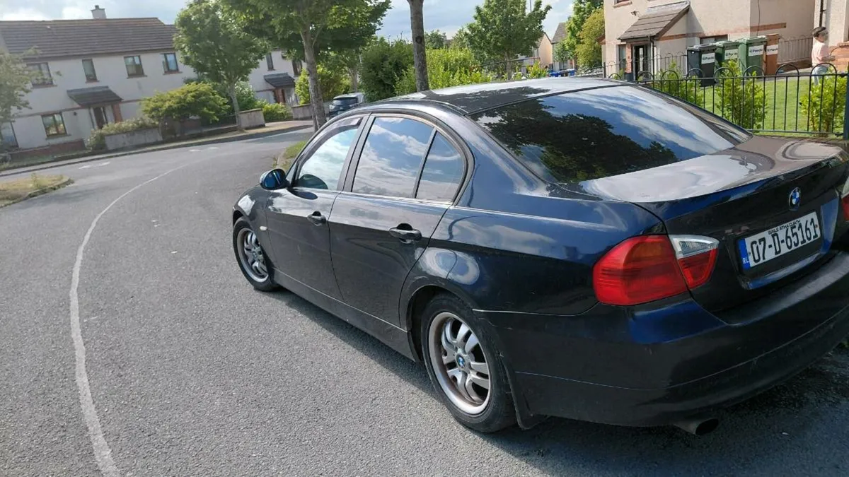 Bmw e90 - Image 2