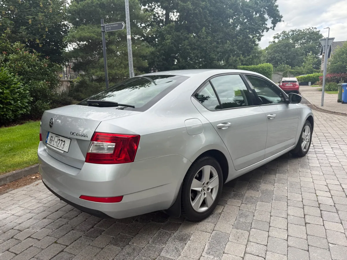 Skoda Octavia 2016 Ambition 110HP - Image 4