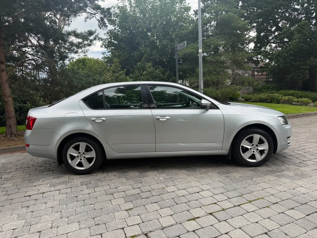 Skoda Octavia 2016 Ambition 110HP - Image 3