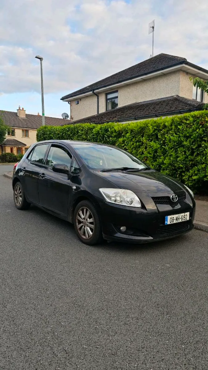 Toyota Auris d4d automatic - Image 1