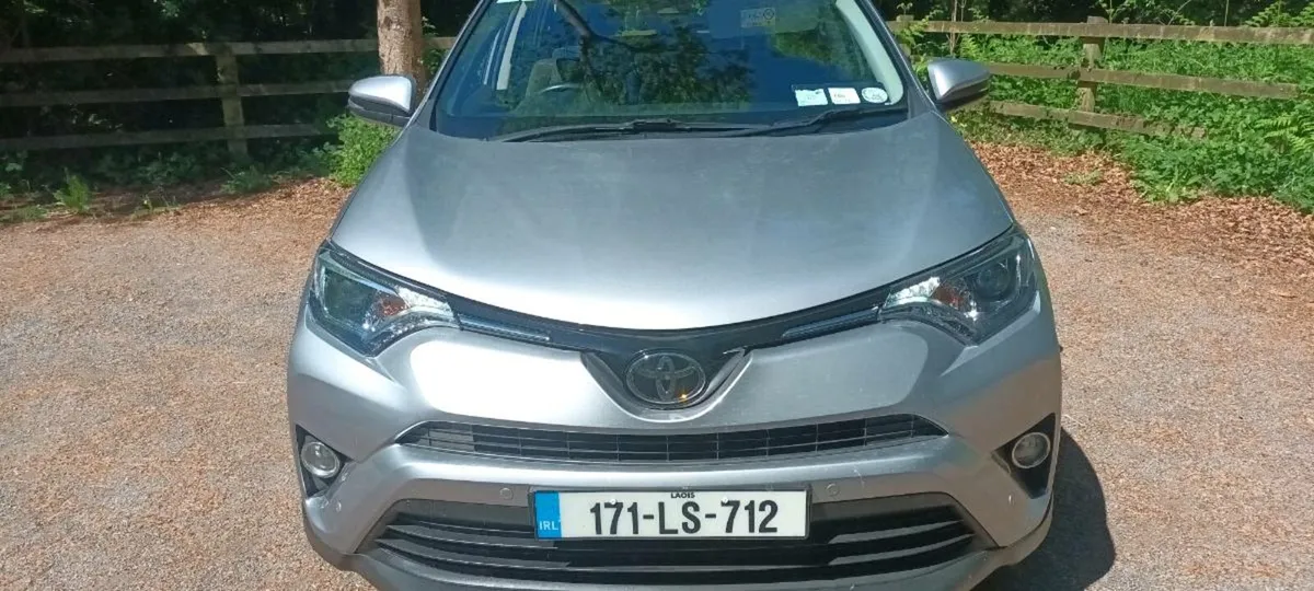 TOYOTA RAV4 2017 LOW MILEAGE 40884 km - Image 1