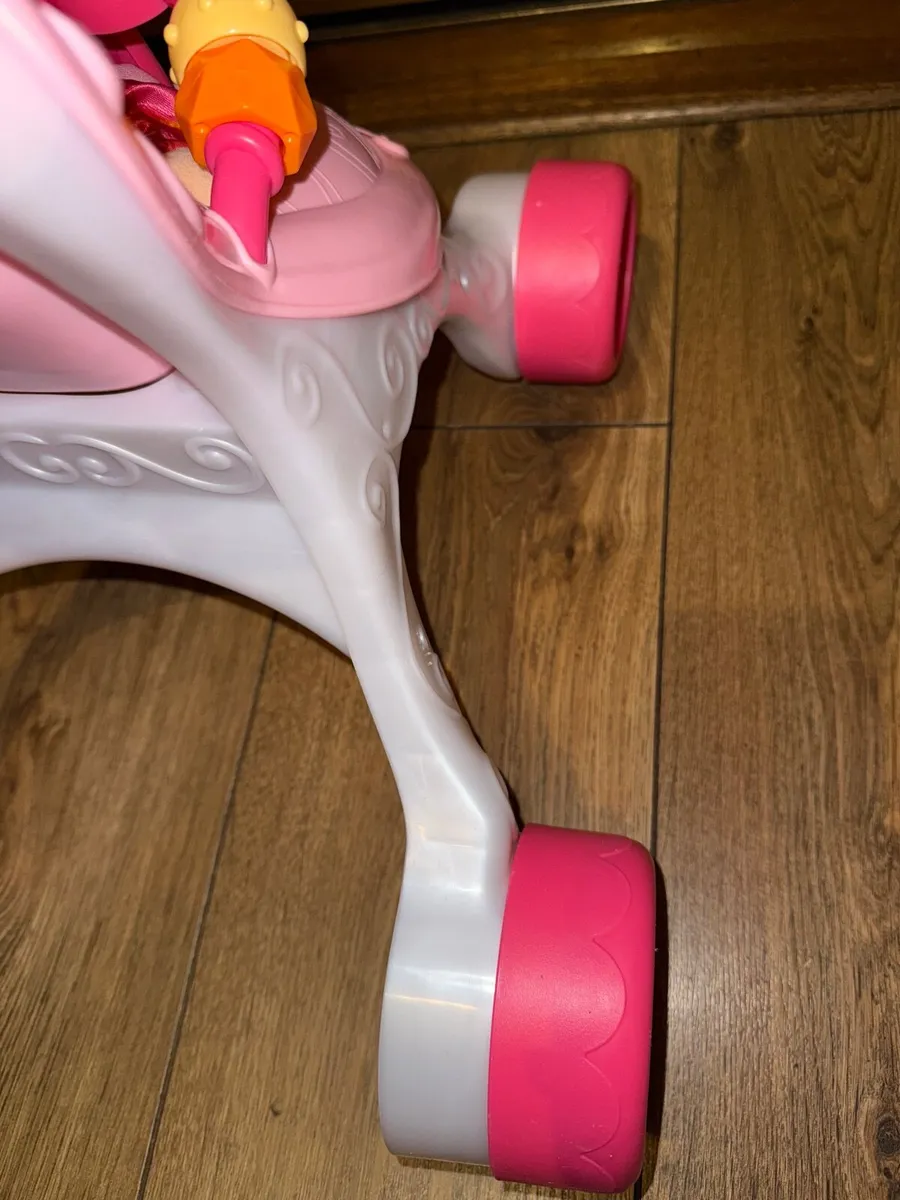 Baby walker - Image 4