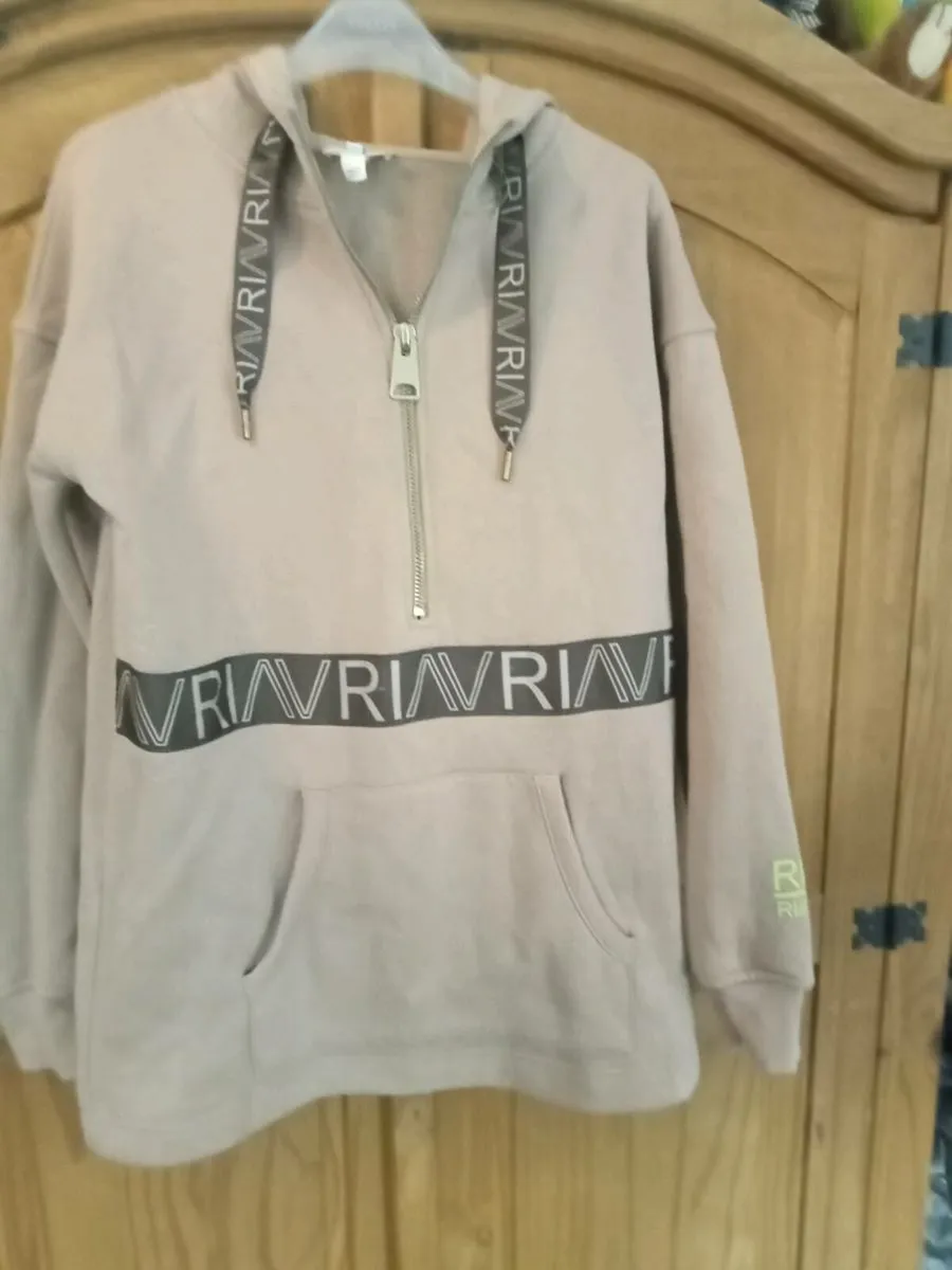 Ladies sweatshirt bundle size 8_10 - Image 1