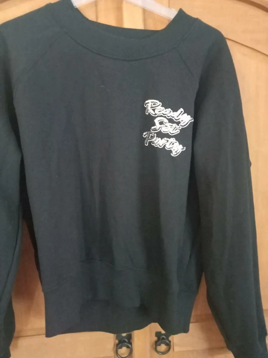 Ladies sweatshirt bundle size 8_10 - Image 4