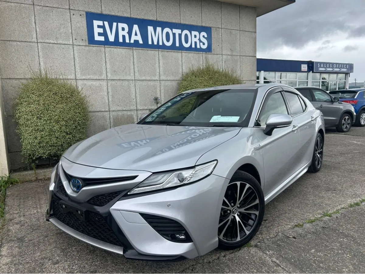 Toyota Camry WS Automatic Hybrid 2.5 Petrol //hig - Image 4