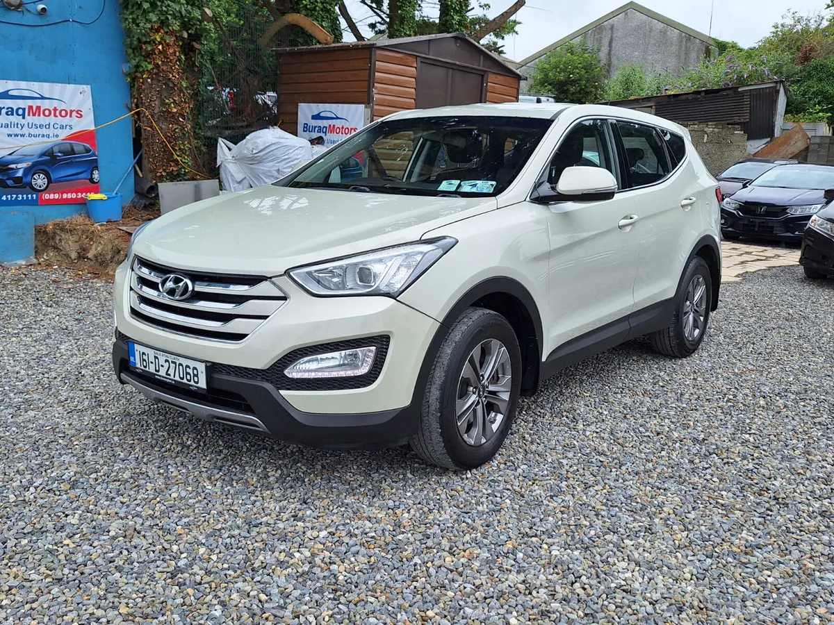 2016 Hyundai Santa Fe |7 Seater| Manual| Beige - Image 2