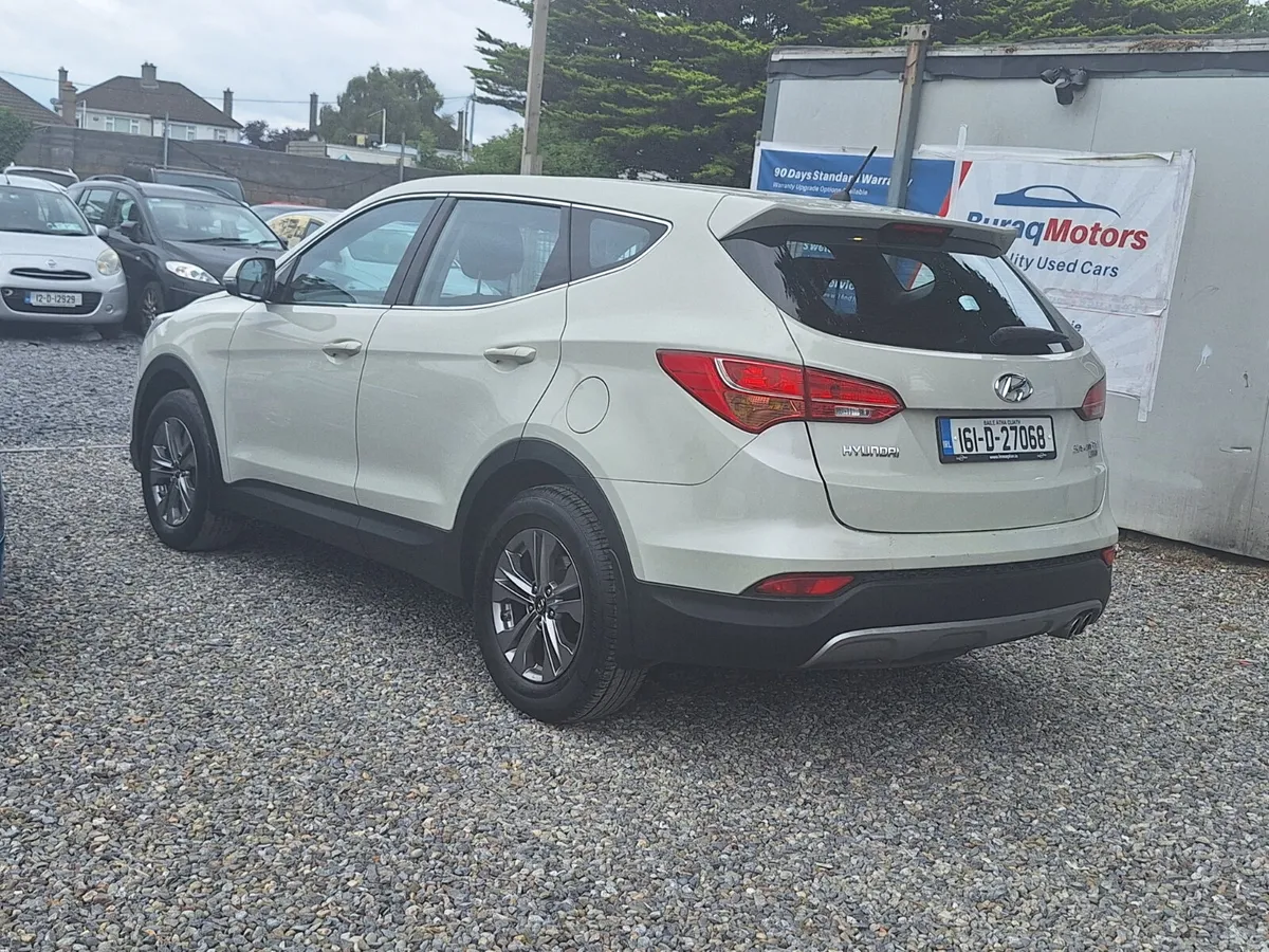 2016 Hyundai Santa Fe |7 Seater| Manual| Beige - Image 4