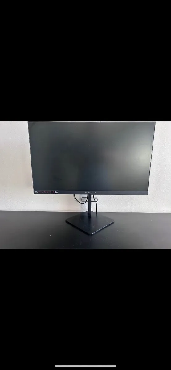 Gaming monitor - Image 1