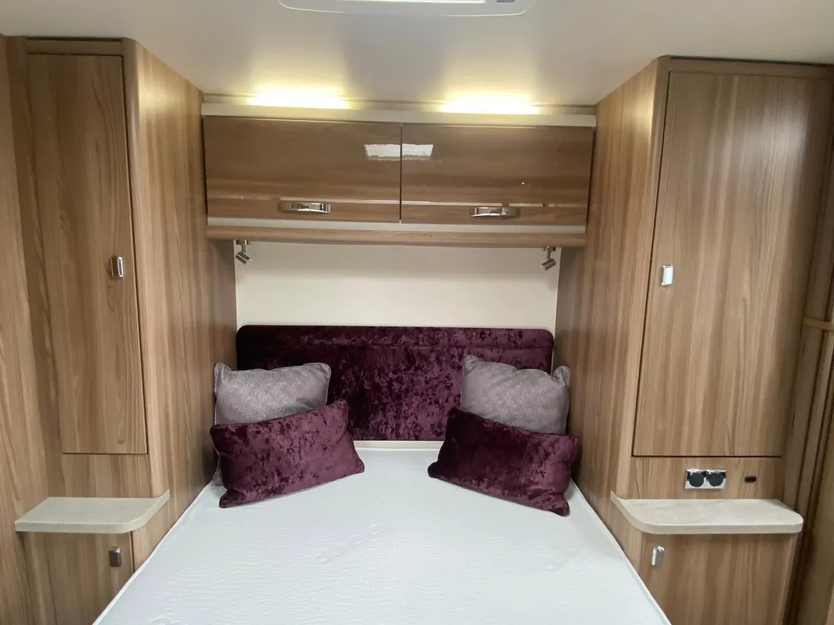 Caravan - Image 1