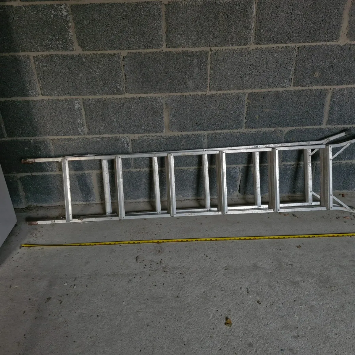 Step ladders - Image 3