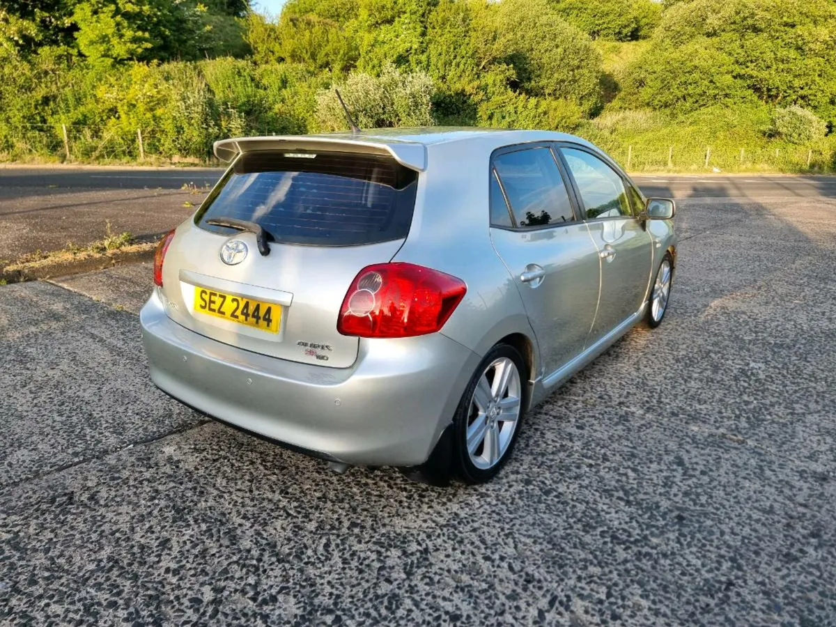 Toyota auris 2.2 t180 d-cat low miles - Image 4