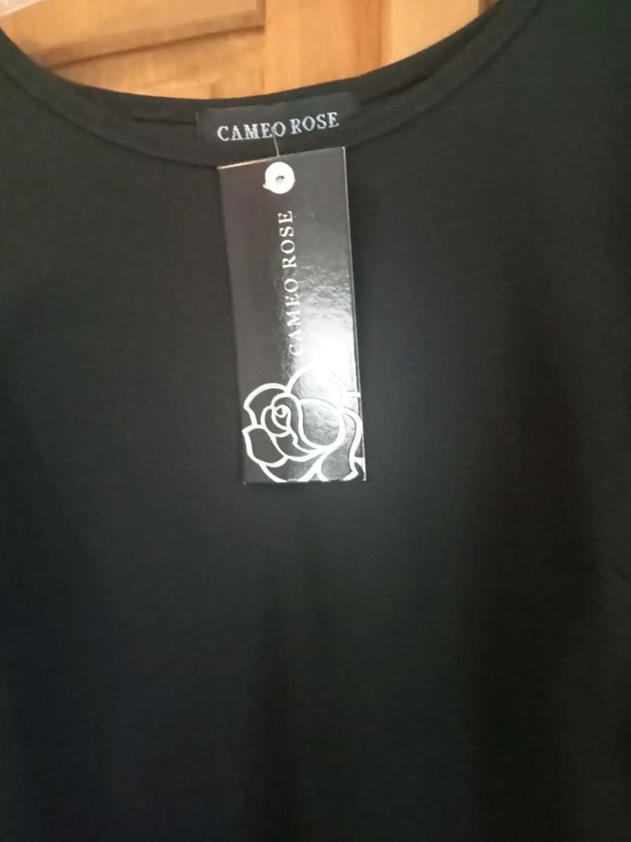 Ladies new tops size 10 - Image 4