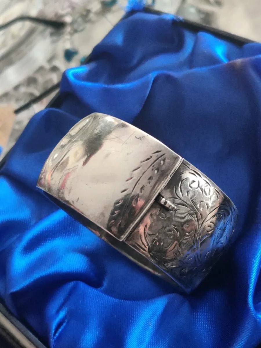 Antique Silver bracelet - Image 2