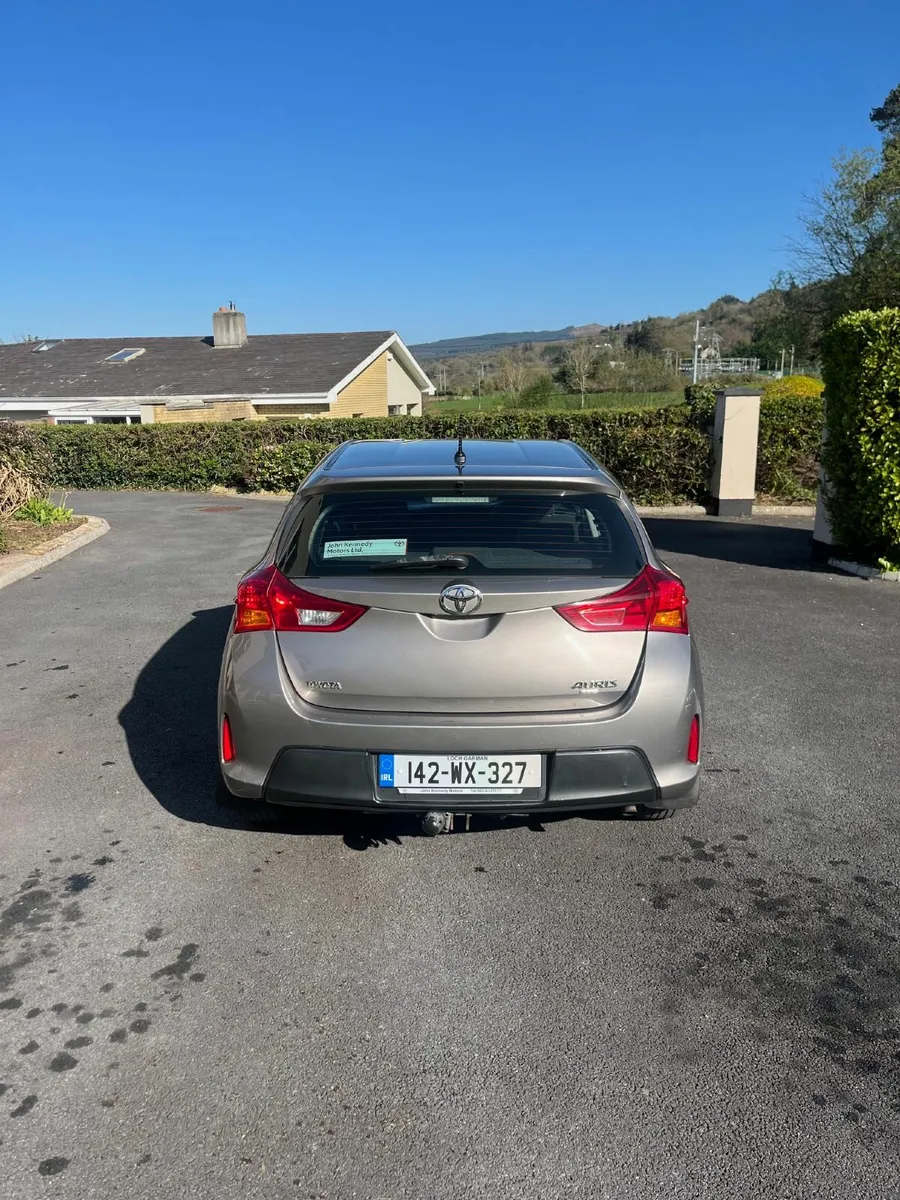 Toyota Auris 2014 - Image 4