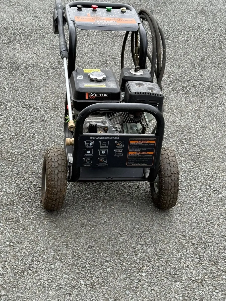 Victor 2200PSI Pressure Washer - Image 3