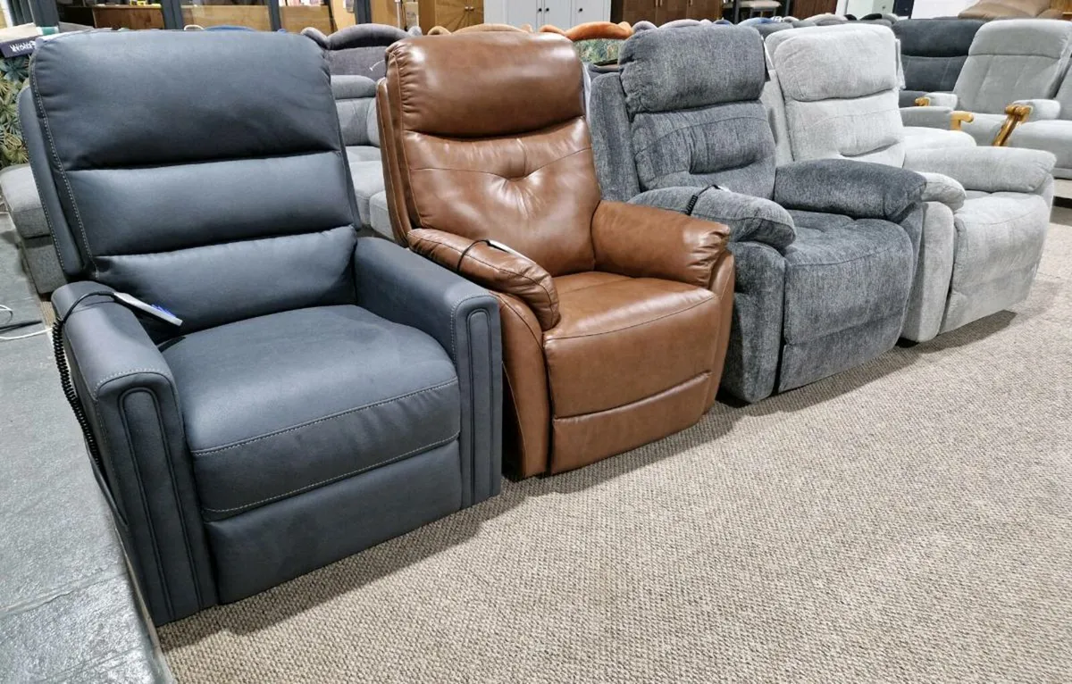 SALE Mattia Rise & Recline Chair (Retail €1000) - Image 3