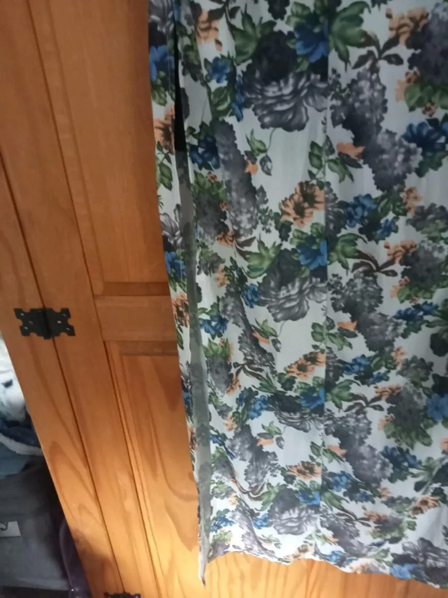 Ladies dress and maxi skirt size 10 bundle - Image 4